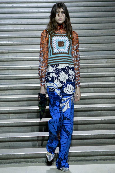 Look 5